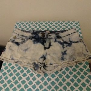 🛍👖 💲Almost Famous Shorts